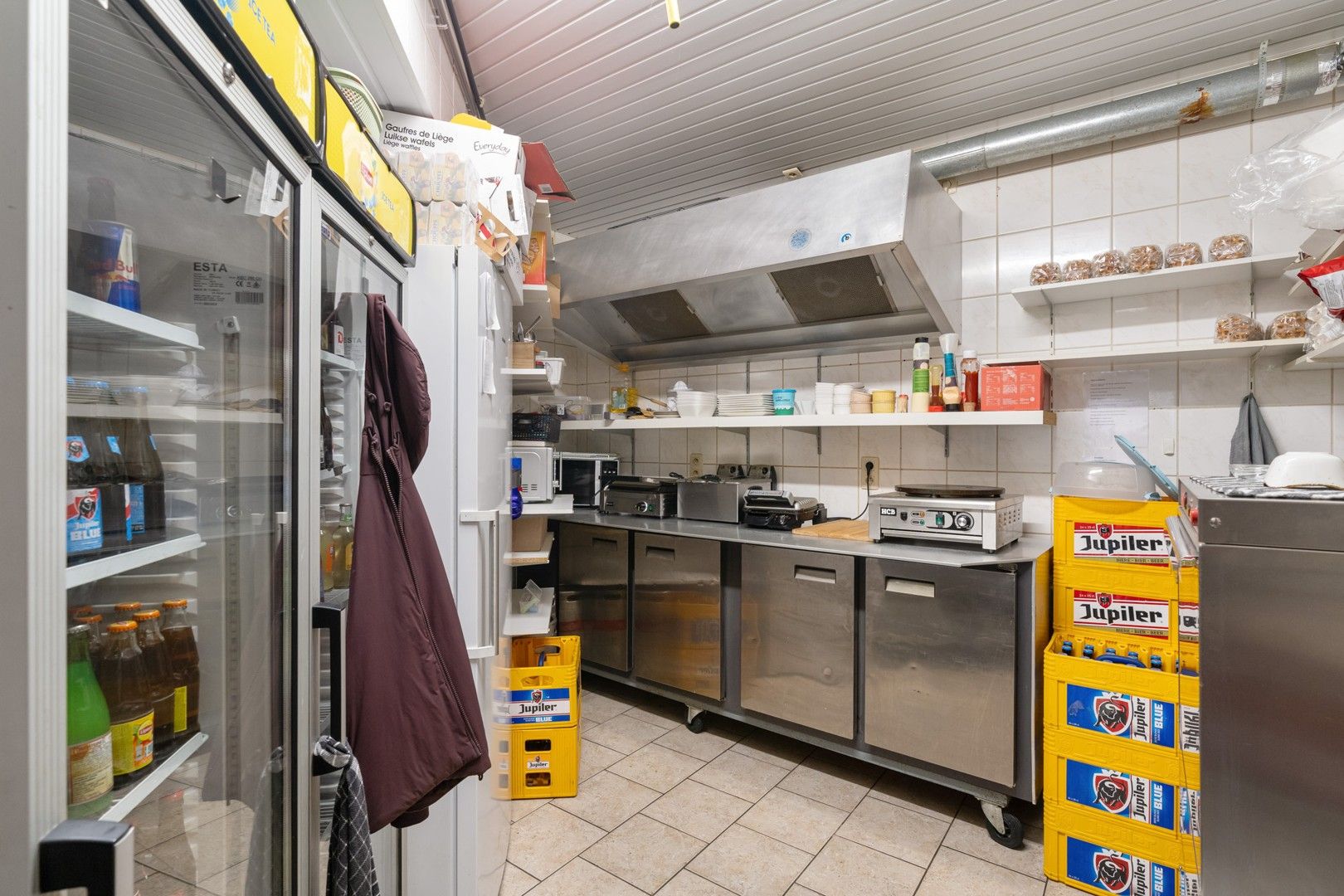 INVESTERINGSKANS: VERHUURDE HANDELSRUIMTE OP TOPLOCATIE IN HOUTHALEN-HELCHTEREN! foto 5