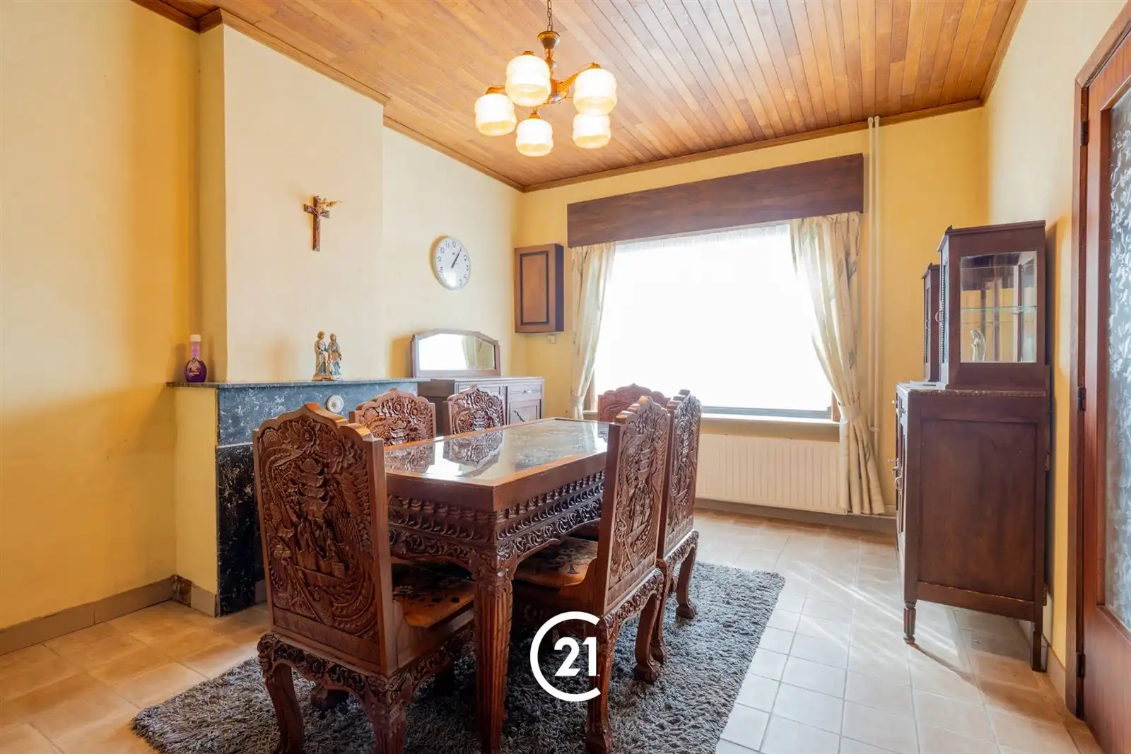 Te renoveren woning op een ruim perceel van 2.220 m² foto 7
