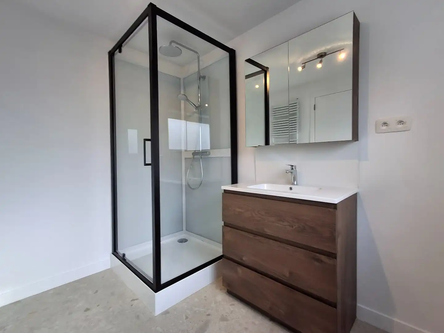 GERENOVEERDE WONING MET 3 SLAAPKAMERS EN TUIN IN HARTJE TIELT foto 7