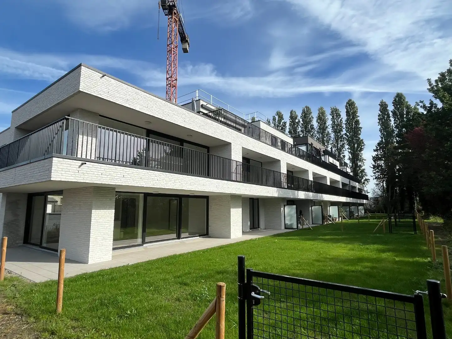 Subliem appartement te Sijsele met groot zonneterras! foto 15