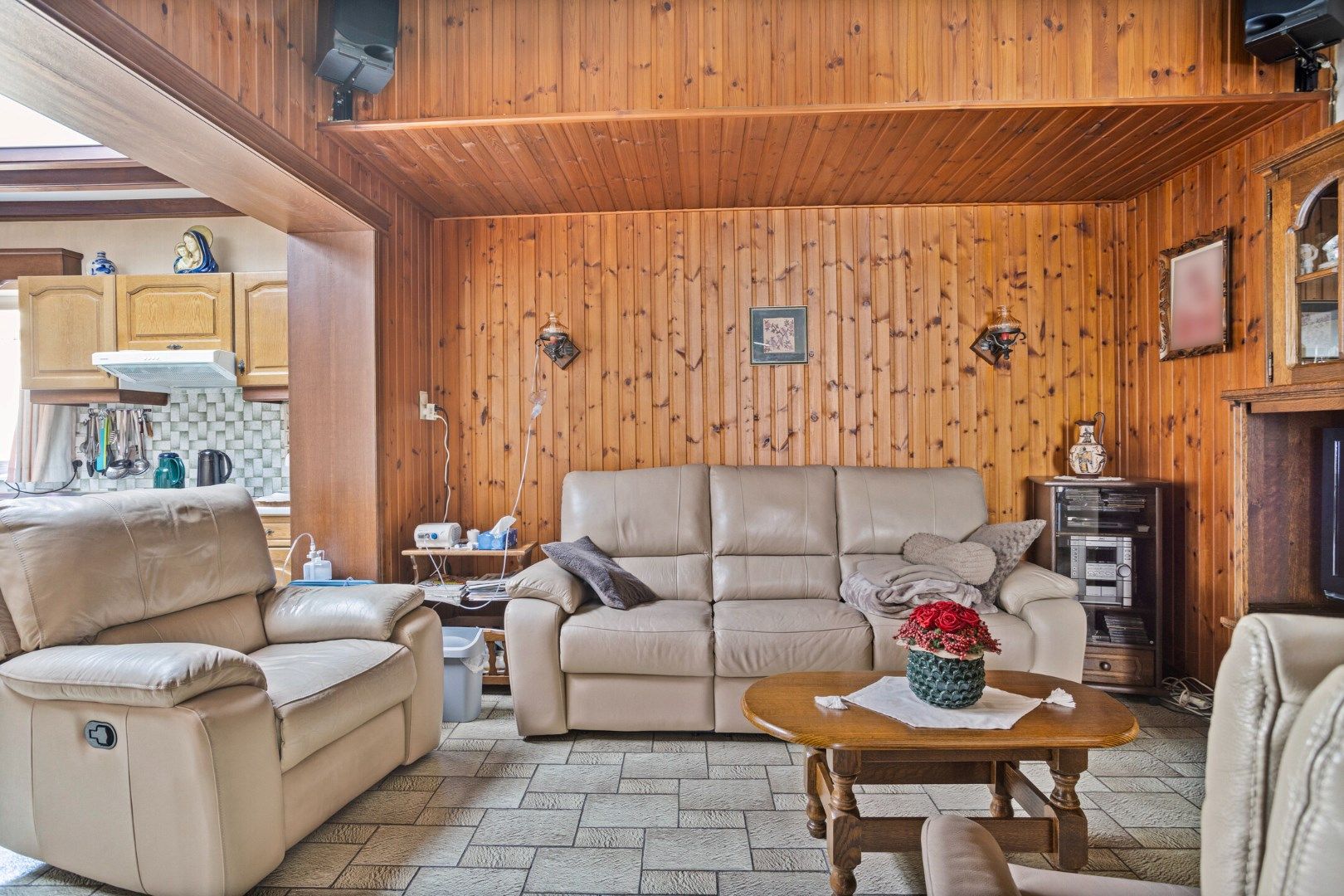 Verzorgde woning met mooie tuin en leuke weide, rustig gelegen en prachtig uitzicht foto 6
