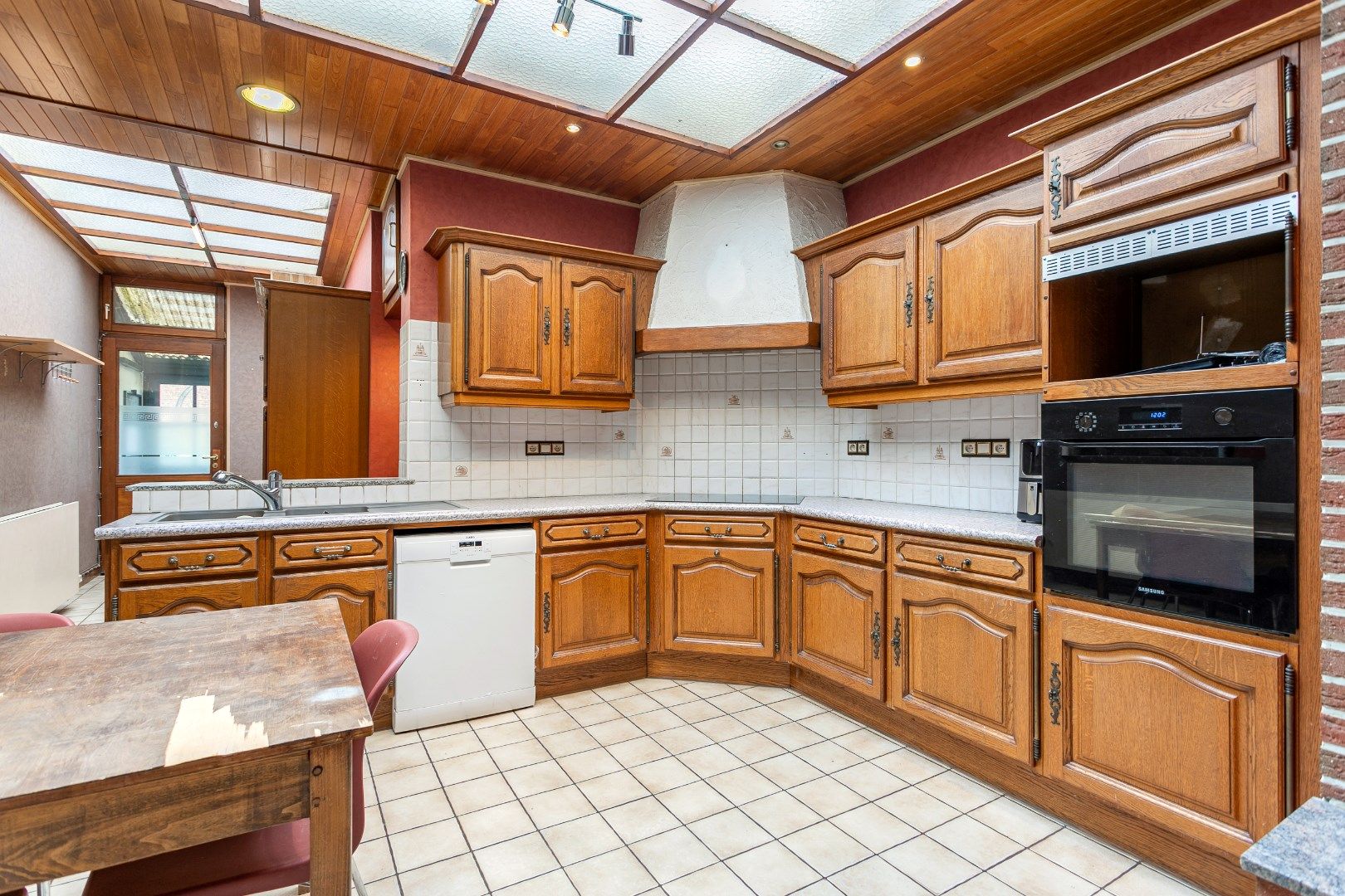 Ruime woning centrum Halle, 4 slpks en tuin foto 5