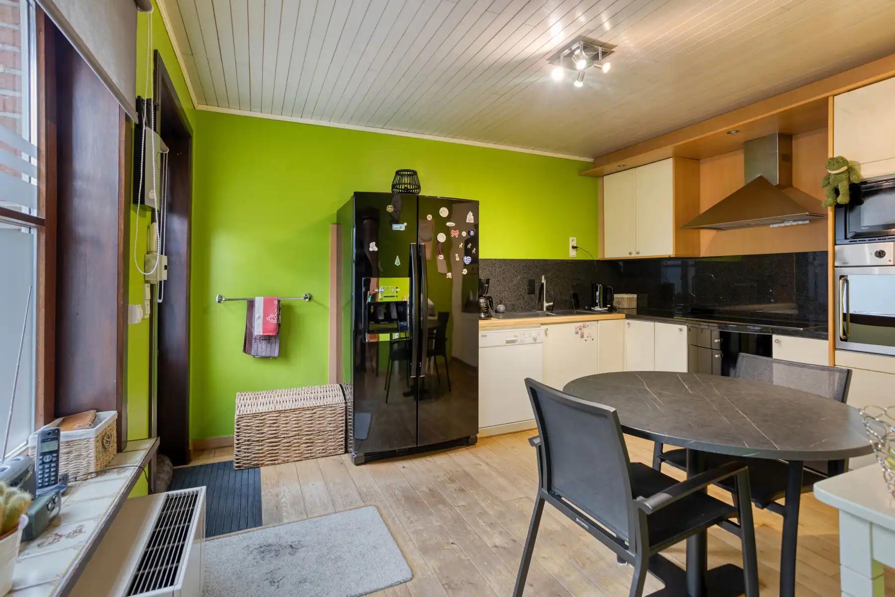 Halfopen met grote slaapkamers en zuidgerichte tuin foto 10