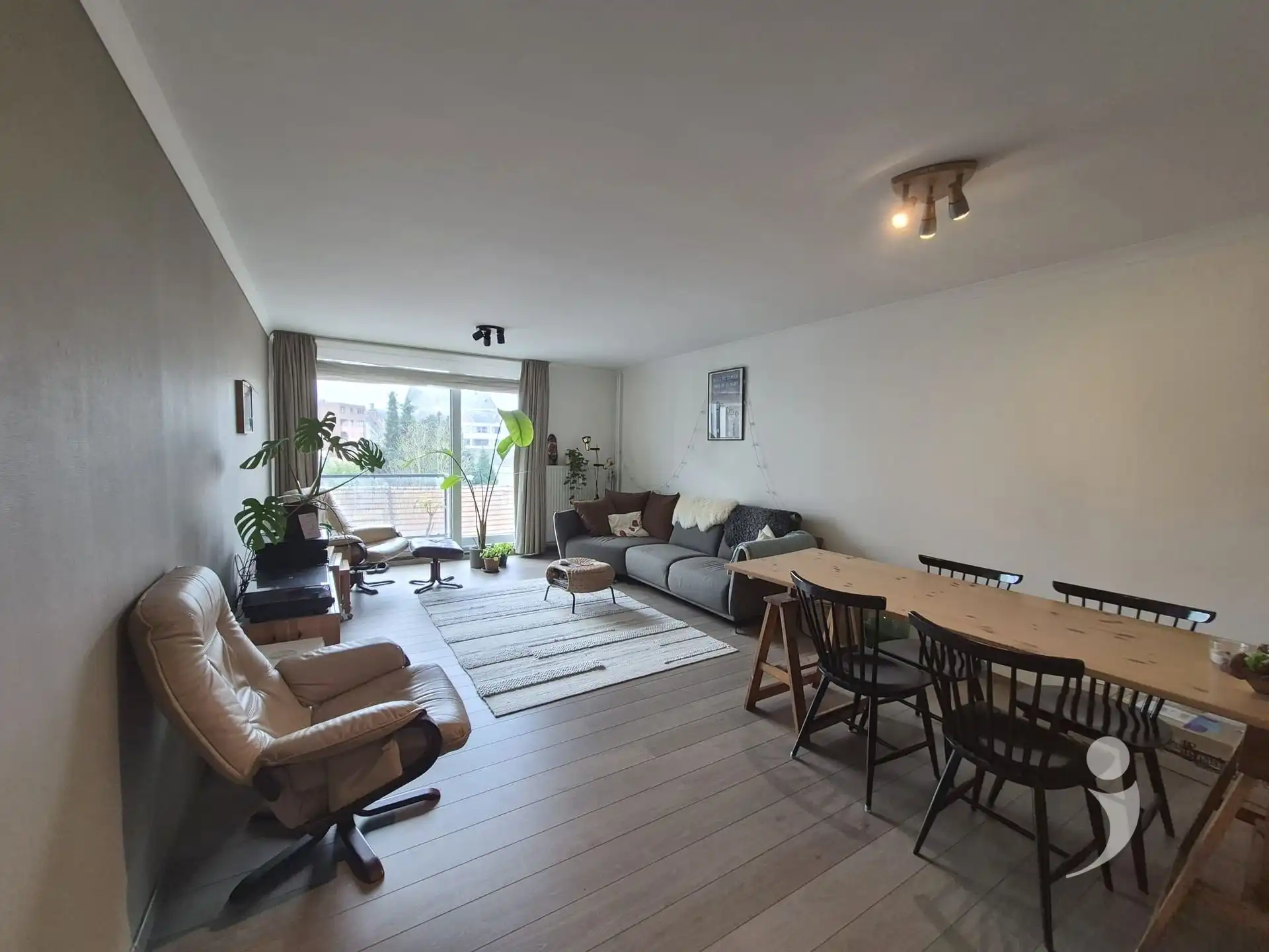 Bemeubeld appartement foto 5