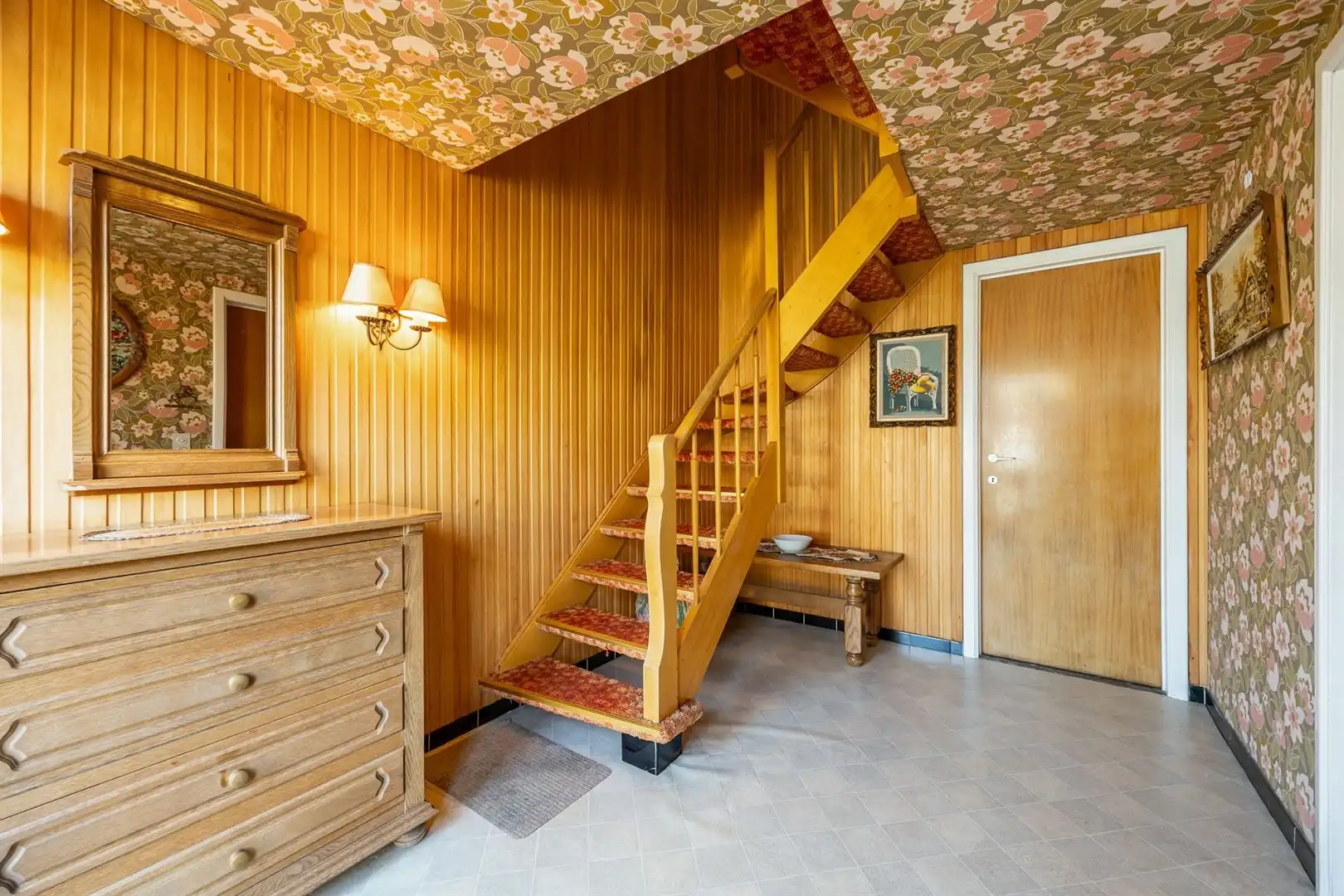 Te renoveren bel-etage met 3 slaapkamers op ca. 179m2 foto 18