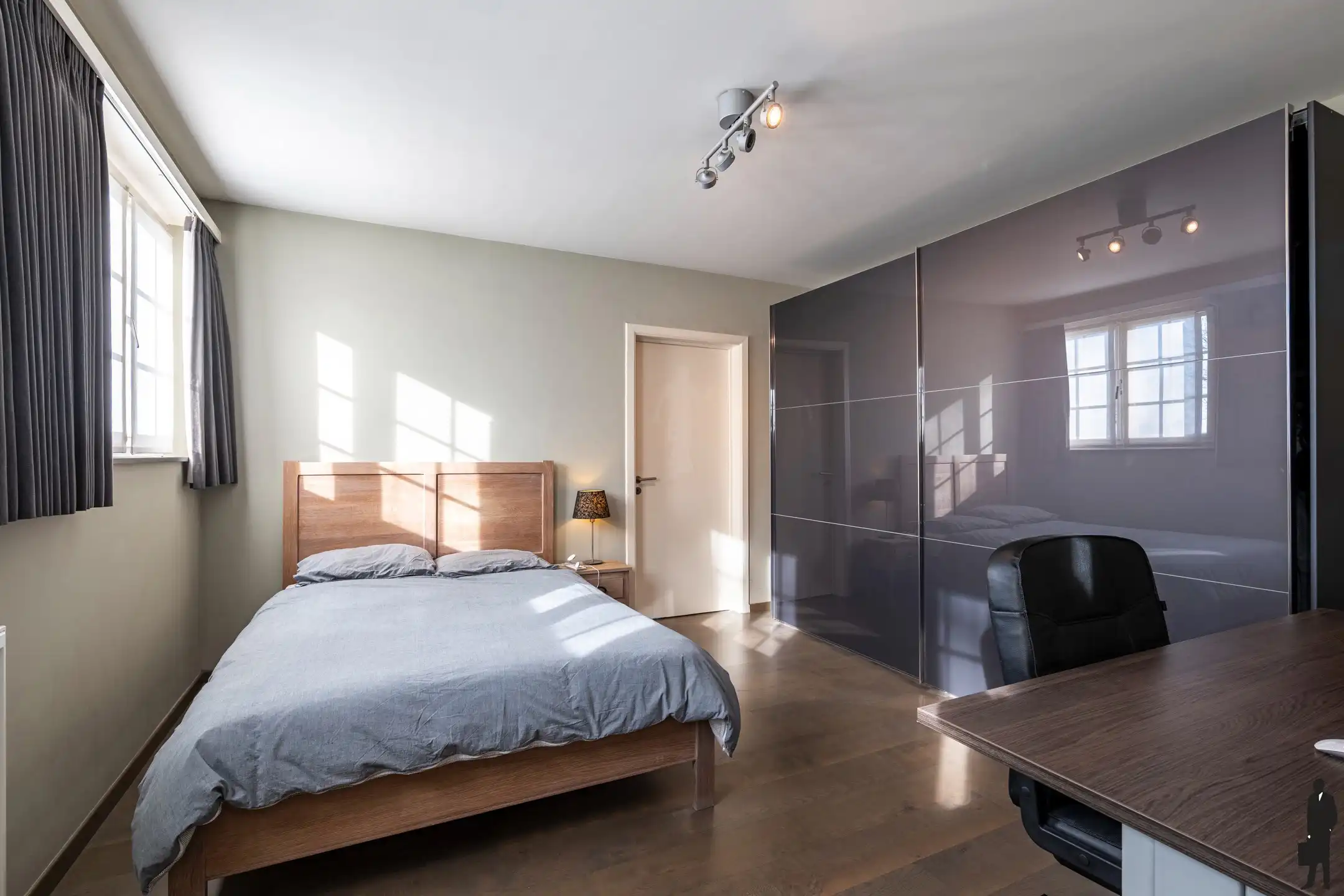 Charmante gerenoveerde villa op perceel van 1.389 m² foto 23