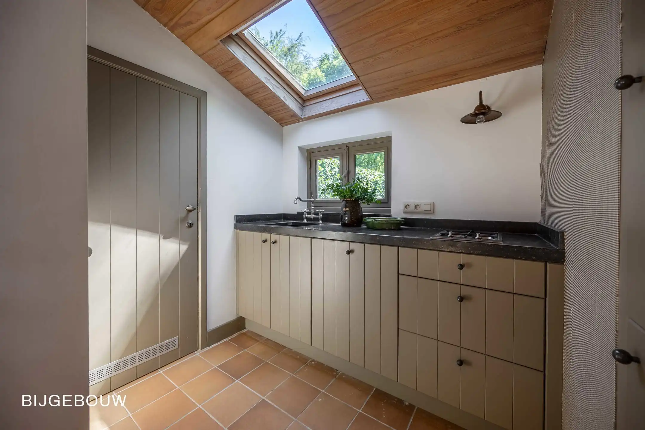 Historische karakterwoning op uniek groen perceel in Zoersel foto 26