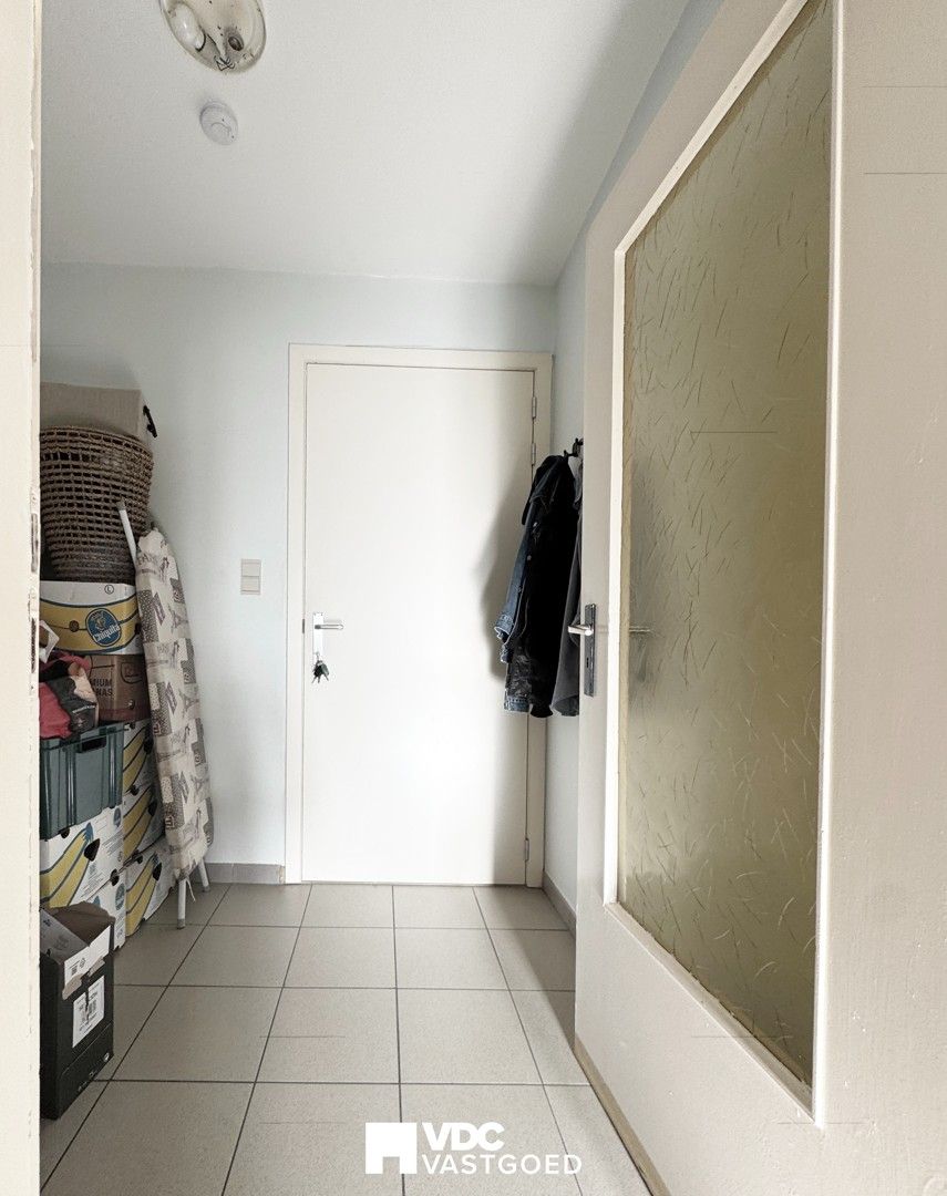 Mooi appartement met 1 slaapkamer in centrum Borgloon foto 2