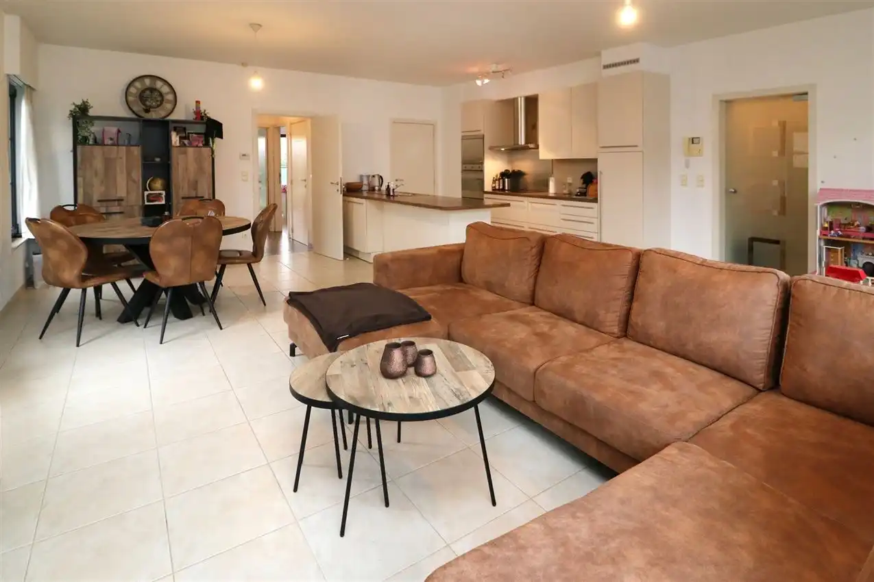 Ruim gelijkvloers wonen met tuin én rendement. foto 12