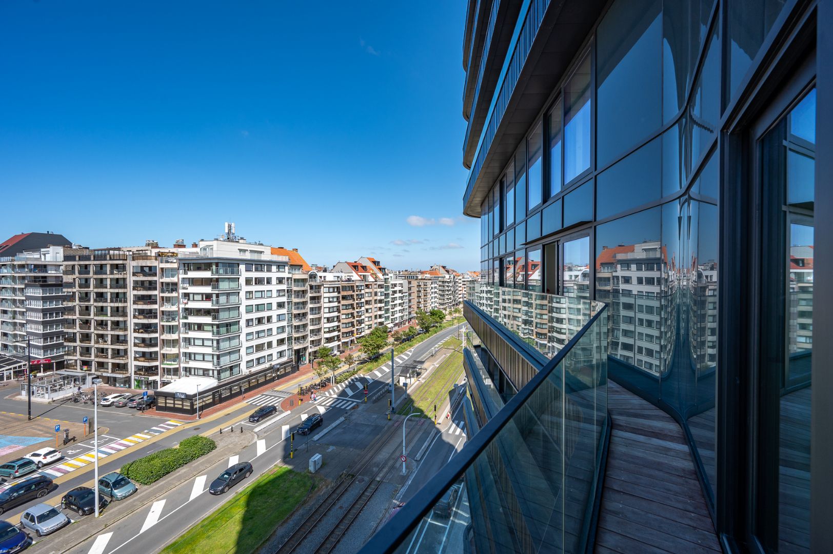 Prachtig appartement in de Heldentoren met zicht op zee foto 23