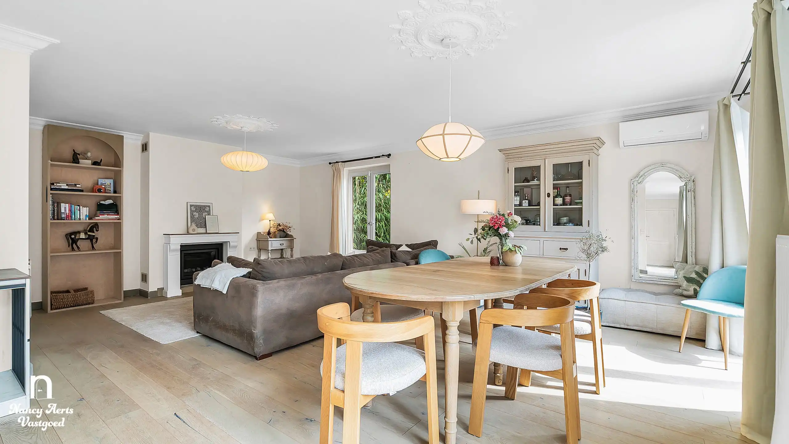 Veelzijdige villa met bijna 20 are groen en aparte woonunit foto 6