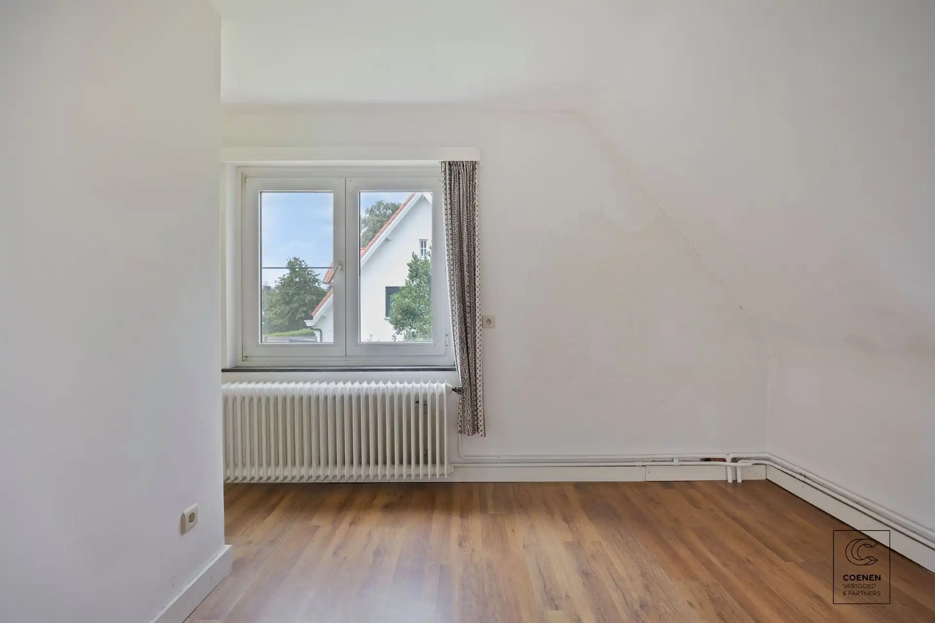 Grondig te renoveren woning op een schitterende locatie! foto 14