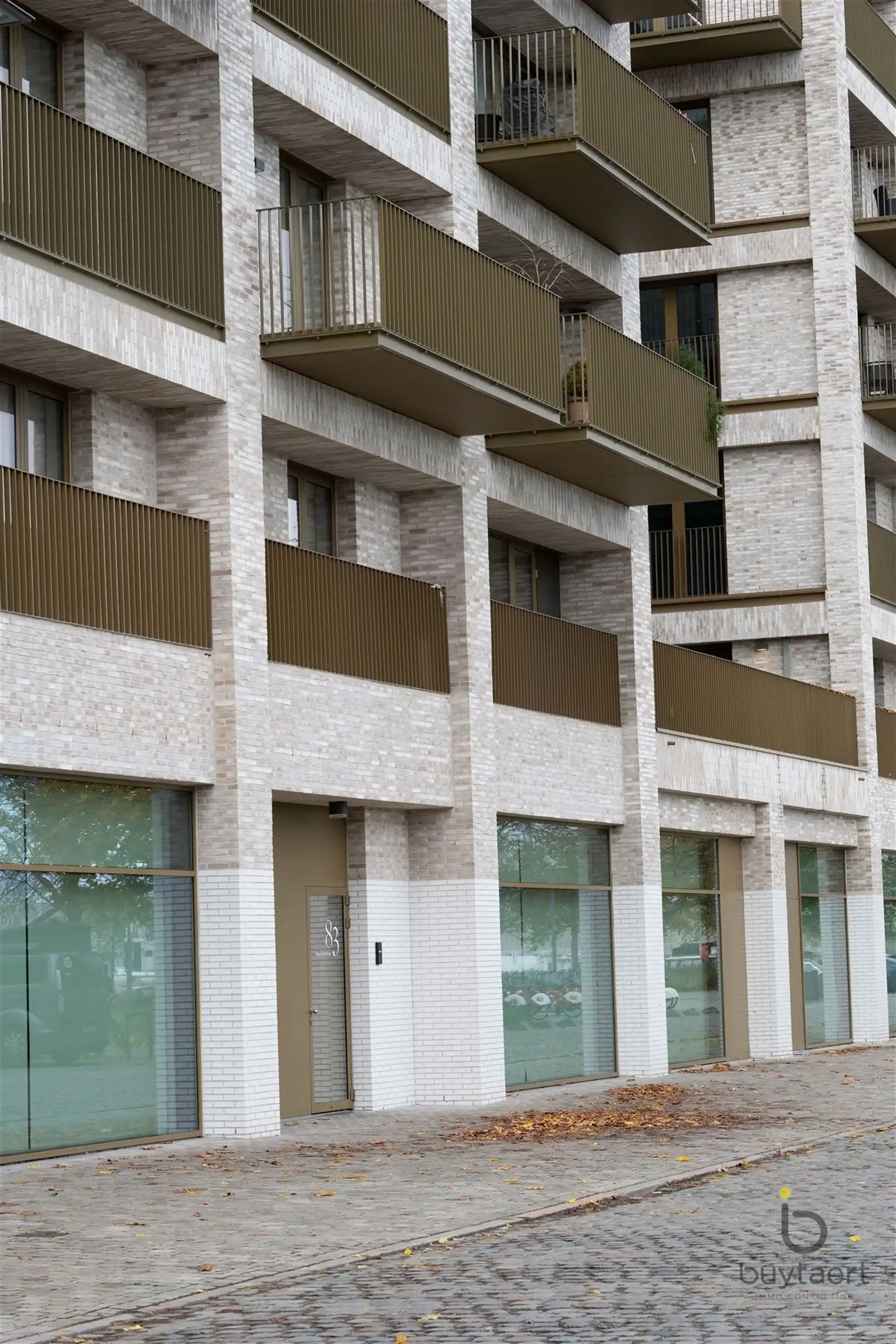 Stijlvol 1-slaapkamer appartement met terras en zicht op Kempisch Dok foto 25