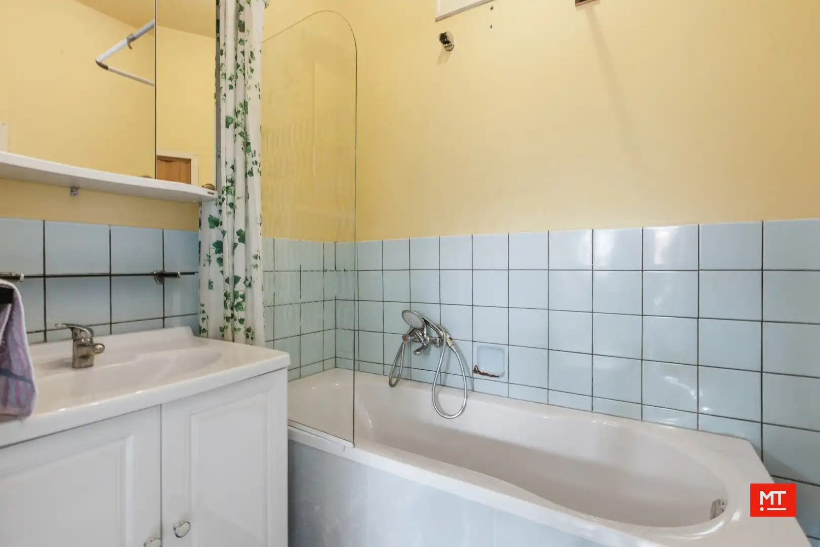 Te renoveren alleenstaande woning op een landelijke locatie in Wijtschate foto 16