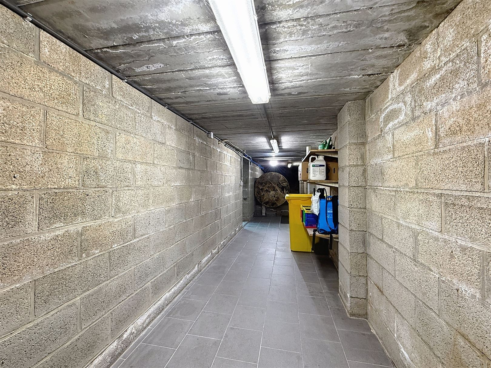 Ruime open bebouwing met 4 slpks, veranda, tuin, garage, 8a  foto 54