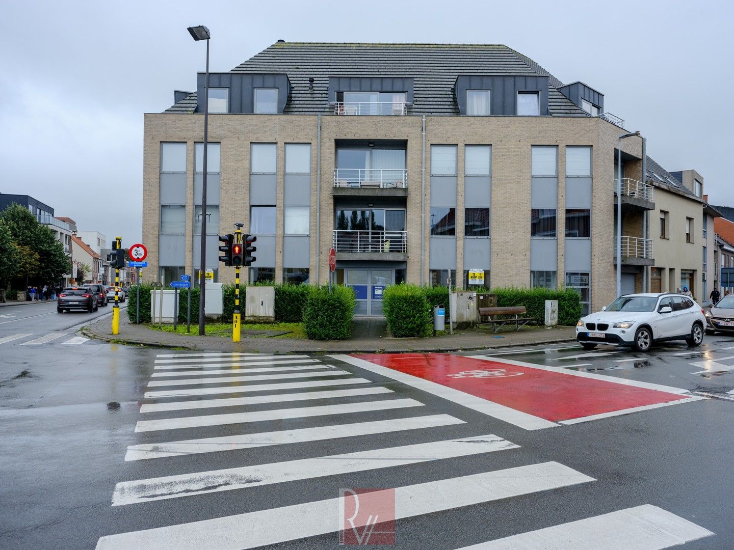 Kantoorruimte met centrale ligging in Tielt foto {{pictureIndex}}