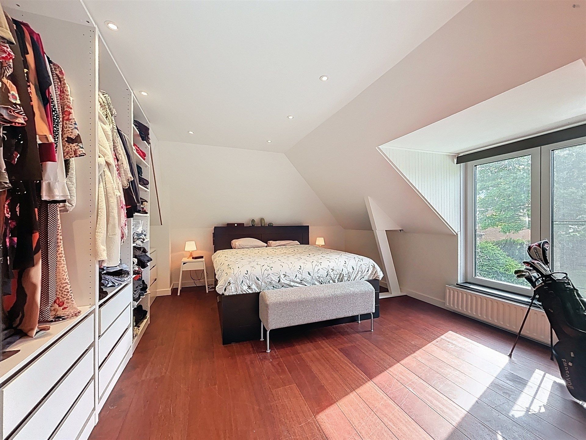 Prachtige villa met 5 slaapkamers, garage en verwarmd zwembad op perceel van 5864 m². foto 13