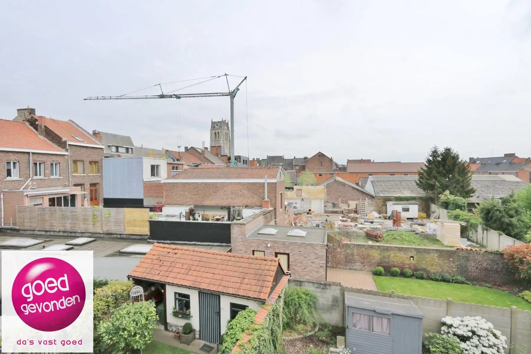 CENTRUM STAD - RUIM APPARTEMENT - 2 tot 3 SLK foto 16