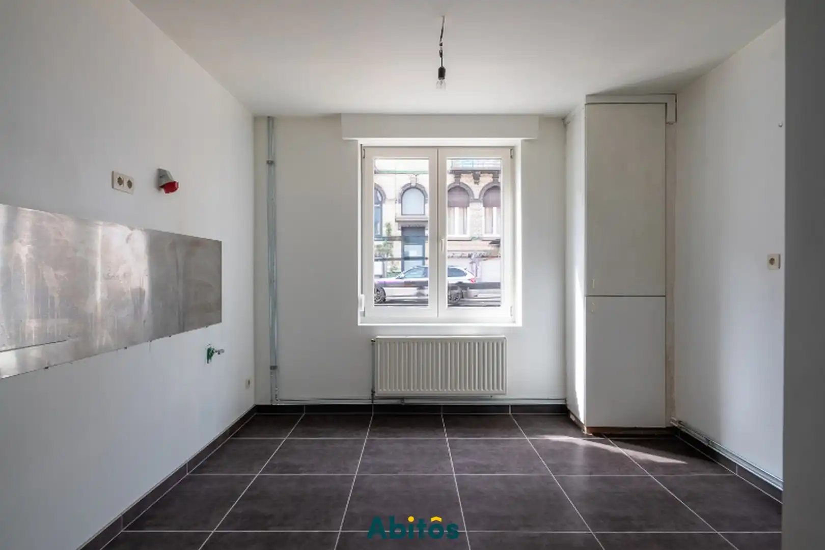 Gerenoveerde herenwoning met 4 slaapkamers en 2 badkamers foto 8