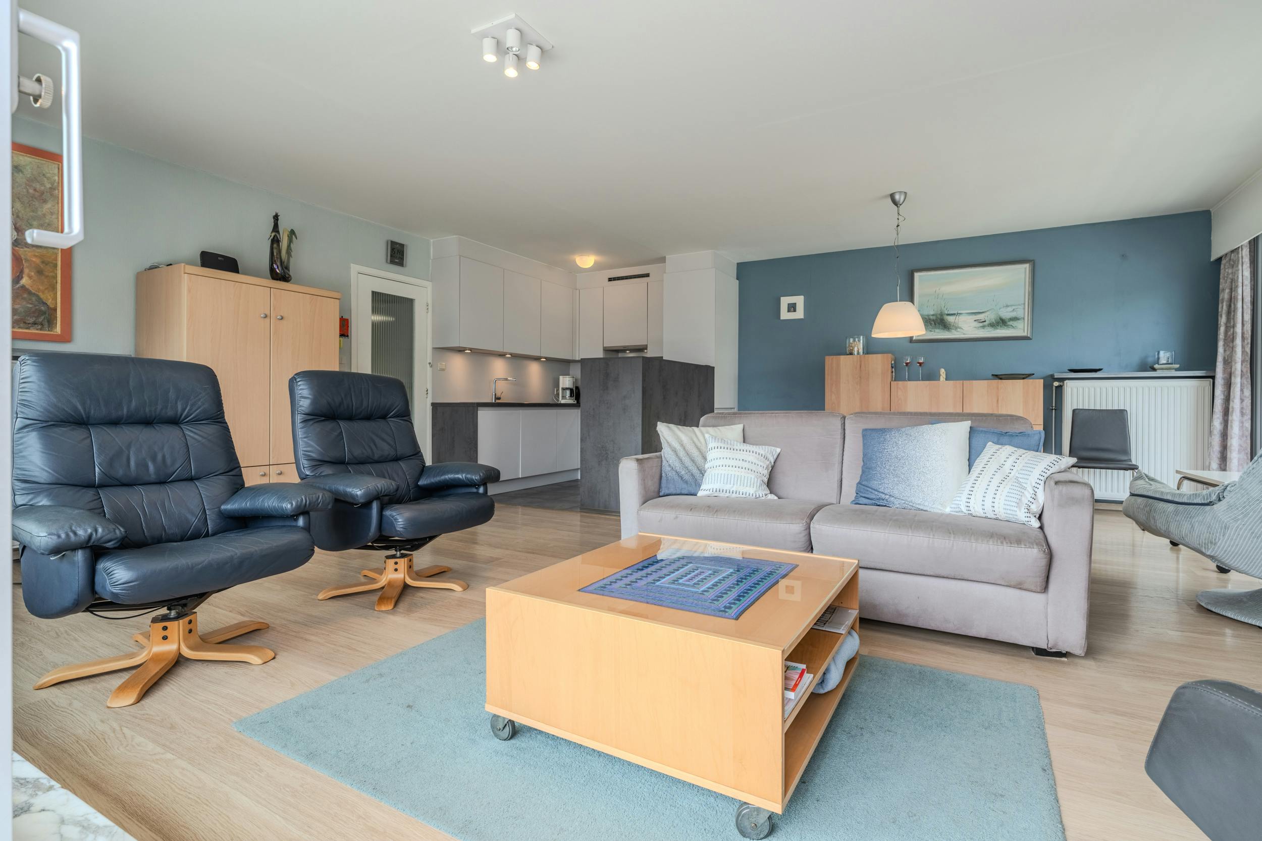 Prachtig hoekappartement met 1 slaapkamer en zijdelings zeezicht te koop te Middelkerke! foto 6