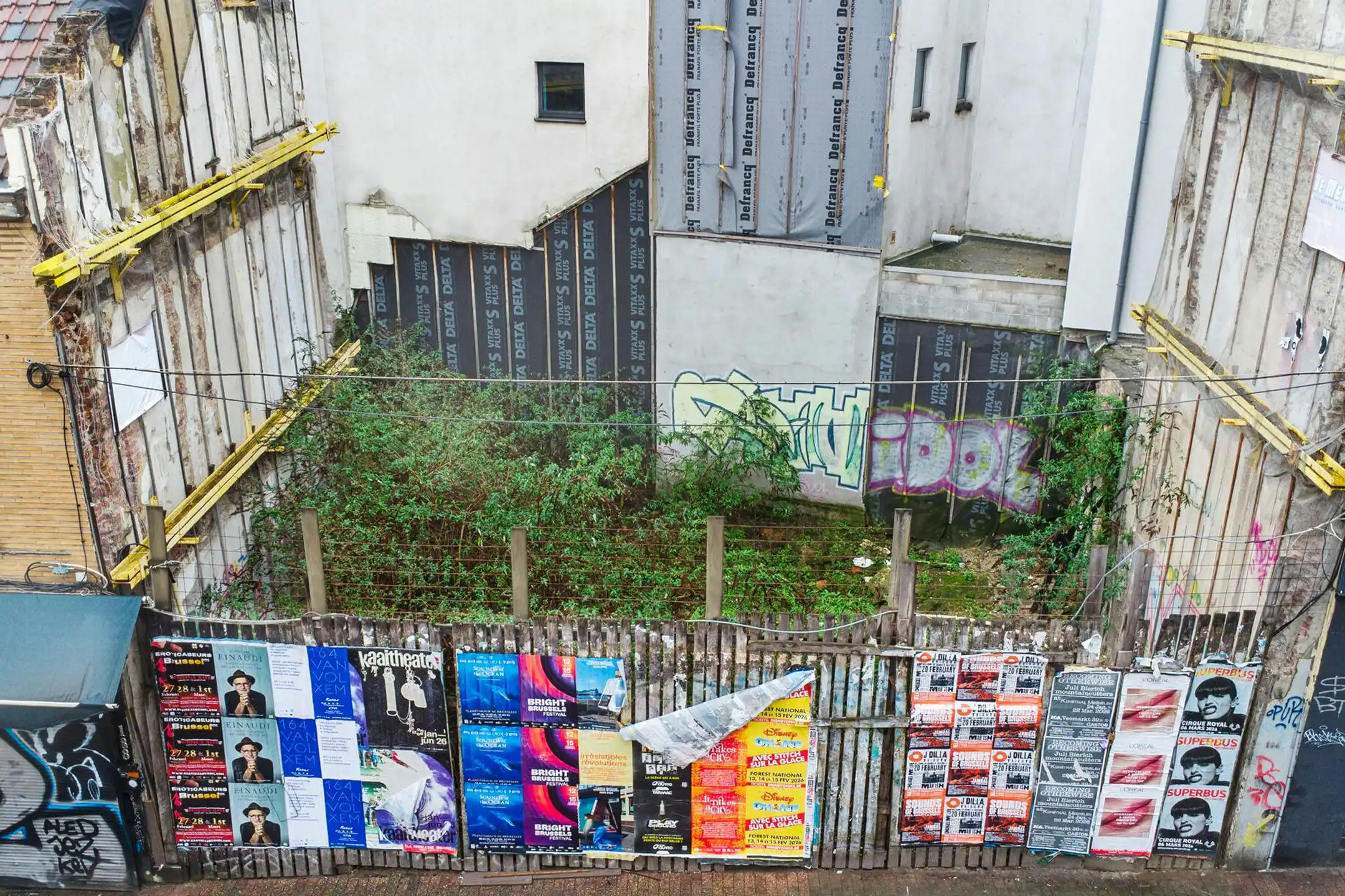 Bouwgronden - Handelspand & 4 Woningen in Sint-Gillis foto 4