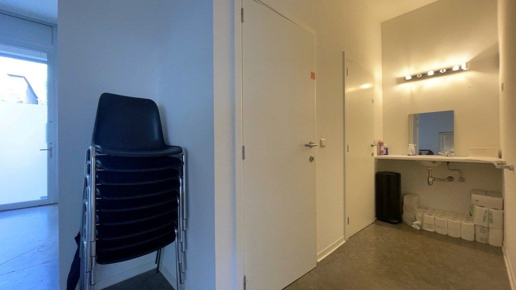 Gelijkvloers kantoor te huur aan het Zuid in Antwerpen foto 10