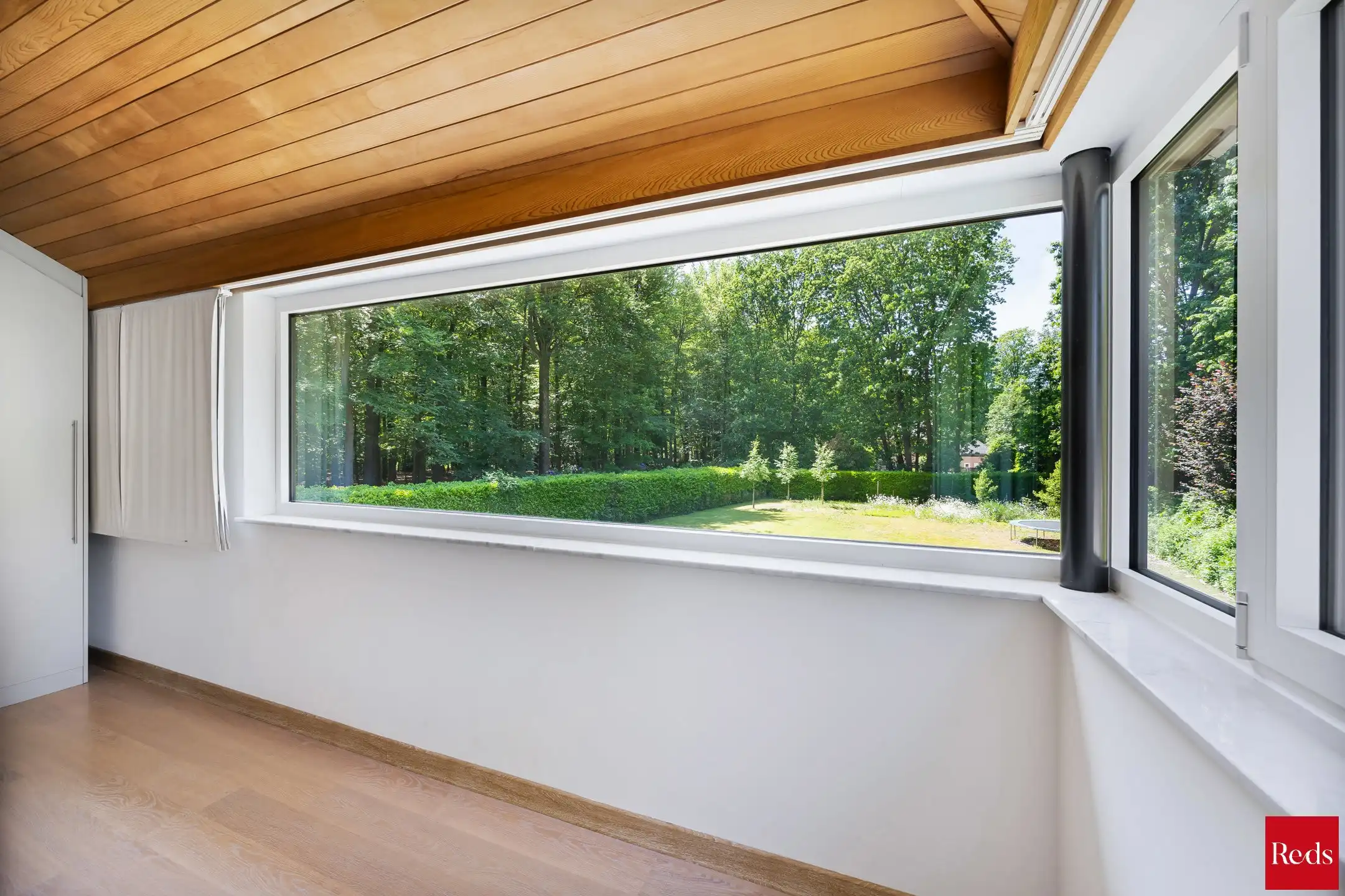 Villa met zwembad omringd door natuur en maximale privacy foto 21