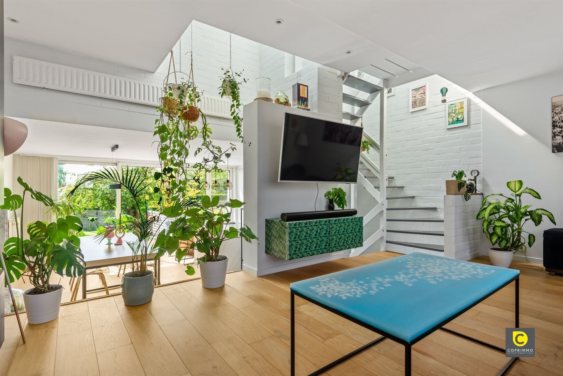 Woning:4slk,2 badk en ZWperceel foto 7