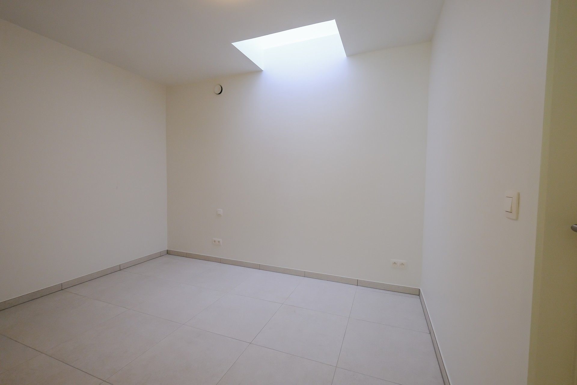 Prachtig gelijkvloers 1-slaapkamer appartement in hartje Bilzen. foto 13