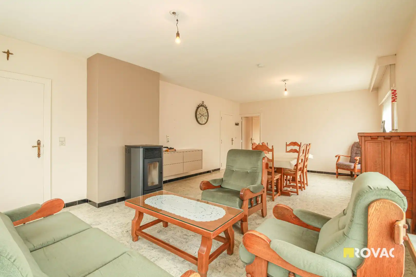 Alleenstaande bungalow op rustige hoekligging nabij provinciedomein ’t Veld te Ardooie! foto 2