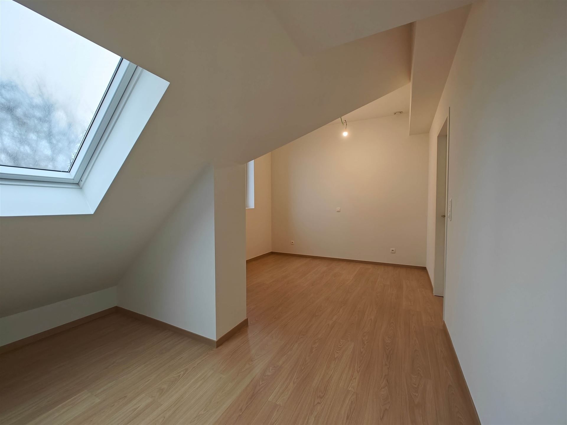 Nieuwbouwwoning te vucht met 3 slaapkamers foto 19