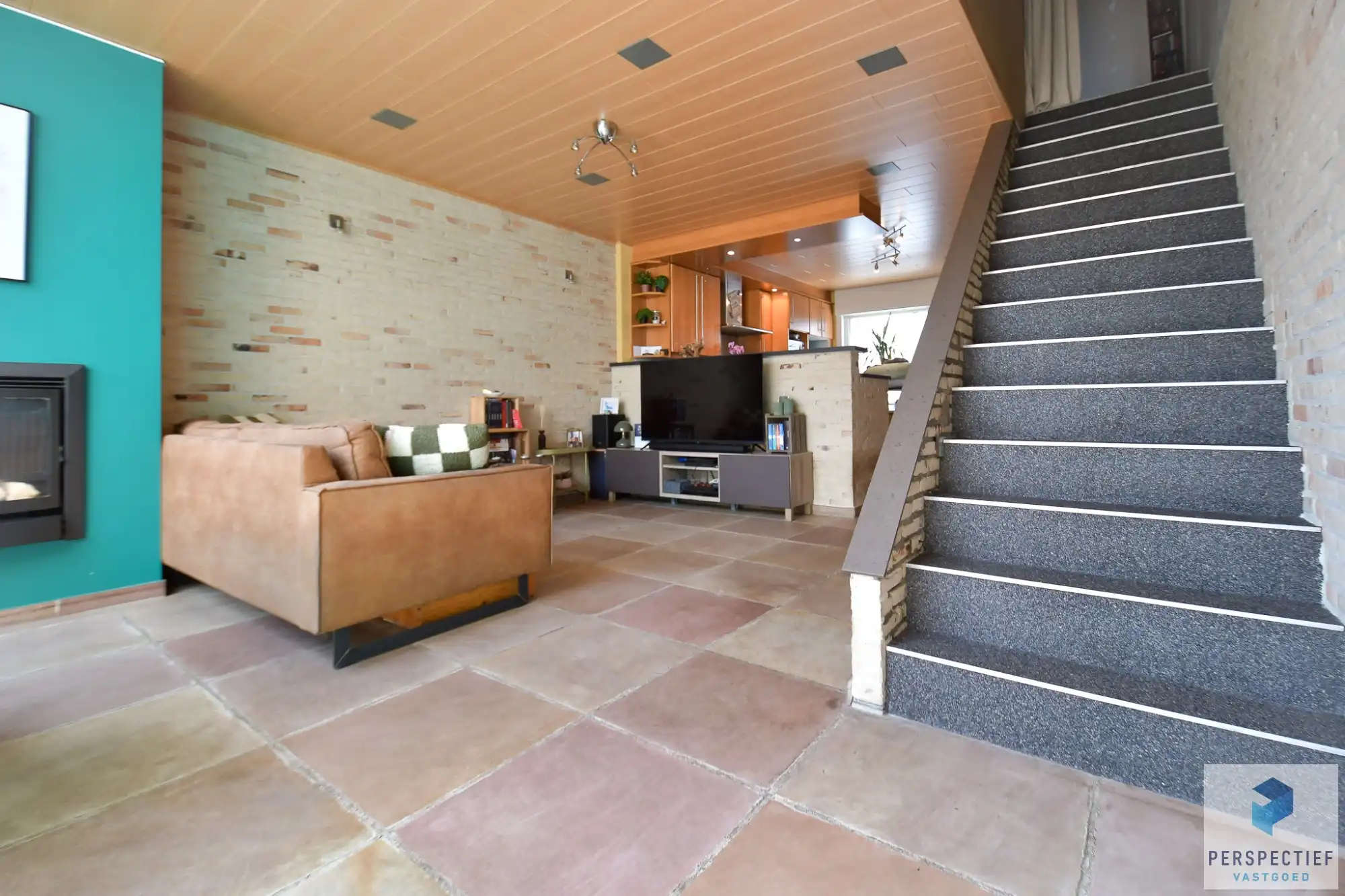 Mooie ruime instapklare woning met grote stadskoer foto 8
