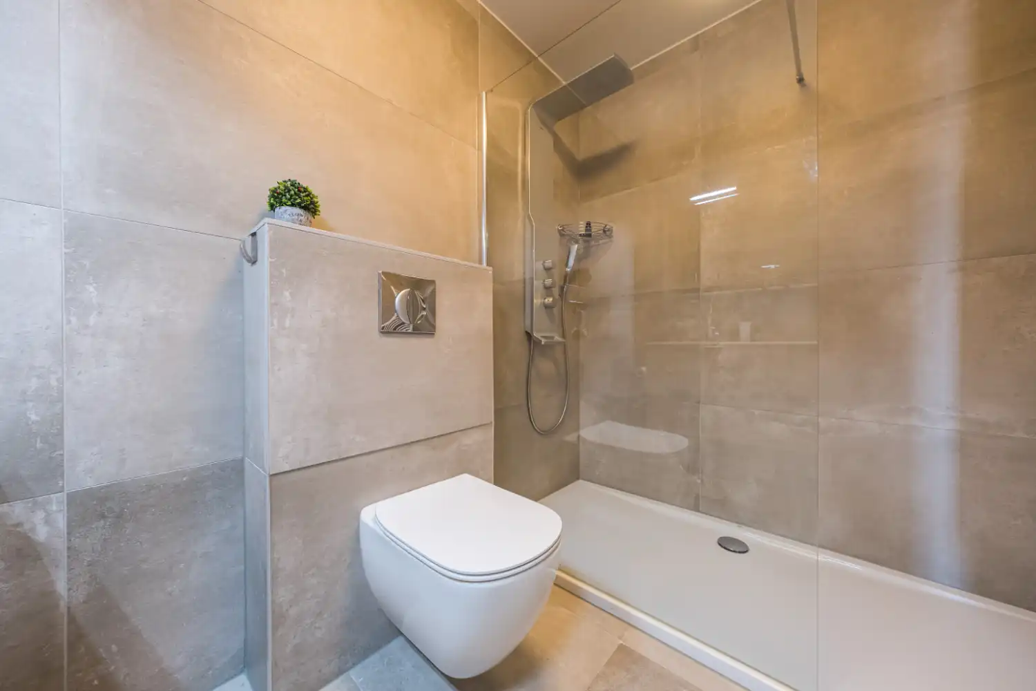 Ruim en jong appartement op centrale ligging! foto 29