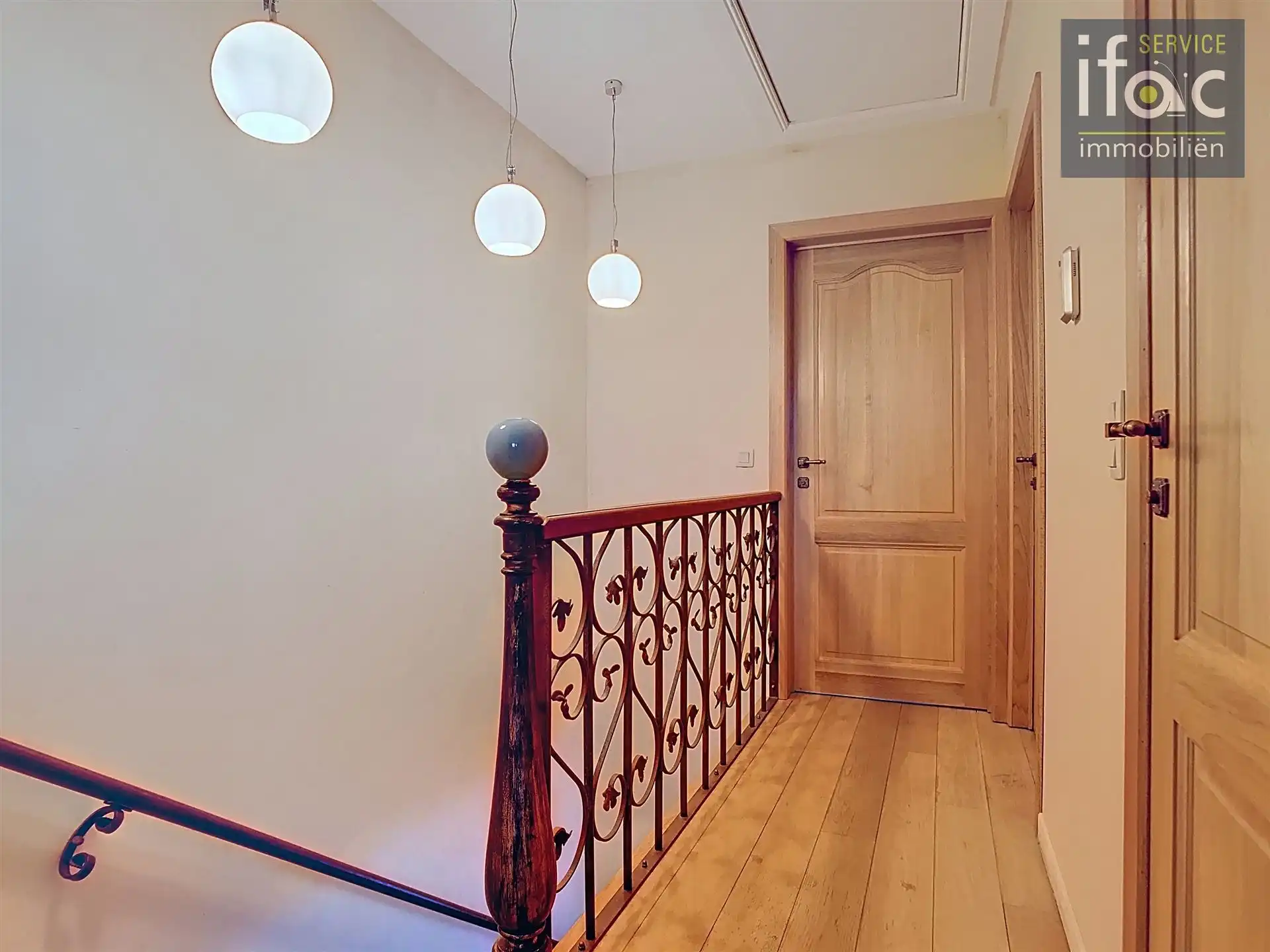 Ruim en modern duplex appartement op een toplocatie foto 18