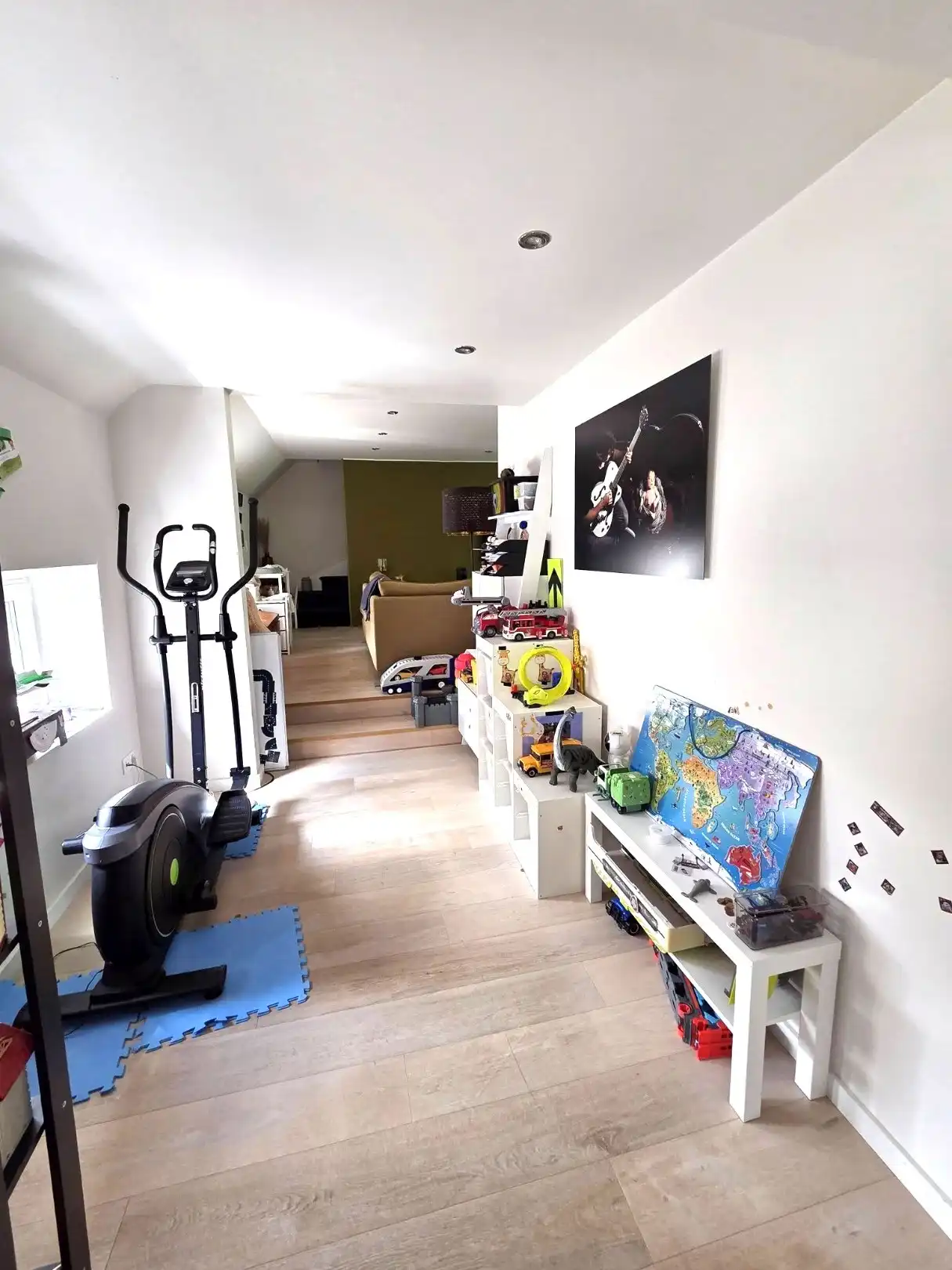 Ruime woning...met loftgevoel... foto 9