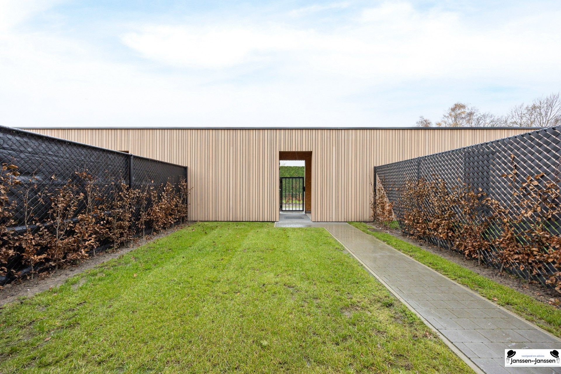 Wonen in een groene omgeving op een centrale locatie in Gooreind! foto 21