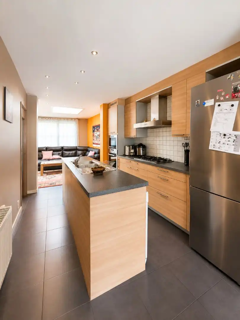 Instapklare gezinswoning met tuin op gunstige locatie foto 5