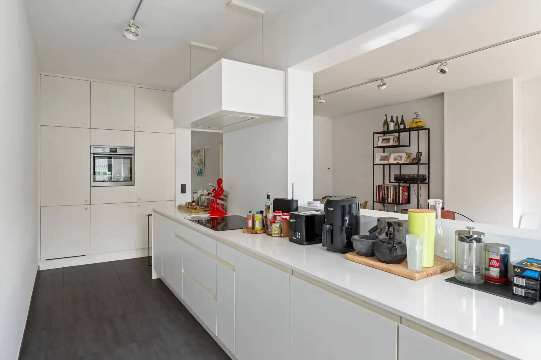 IN OPTIE !! Instapklaar appartement in hartje Wilrijk foto 8