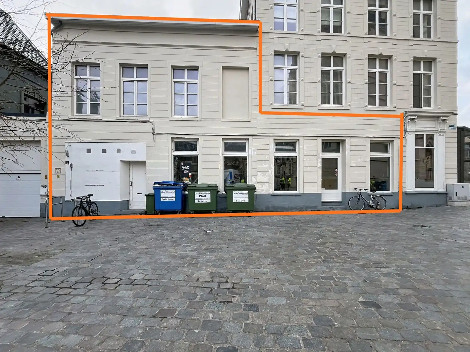 Commercieel te koop Kalkmarkt 1 - 3300 Tienen