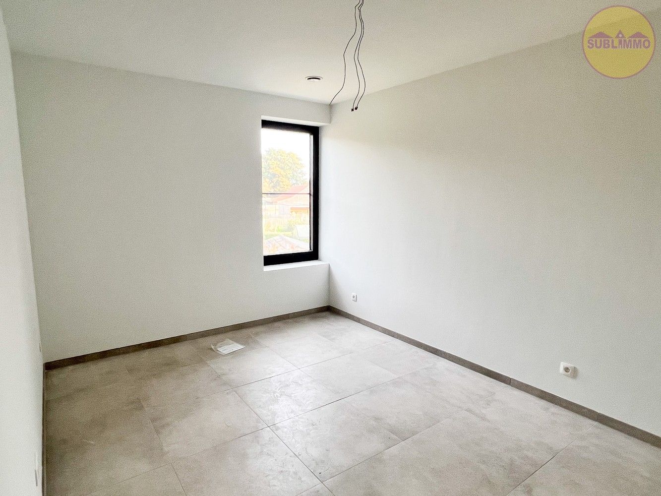 Nieuwbouwwoning met 3 slaapkamers op een perceel van 365m². foto 13
