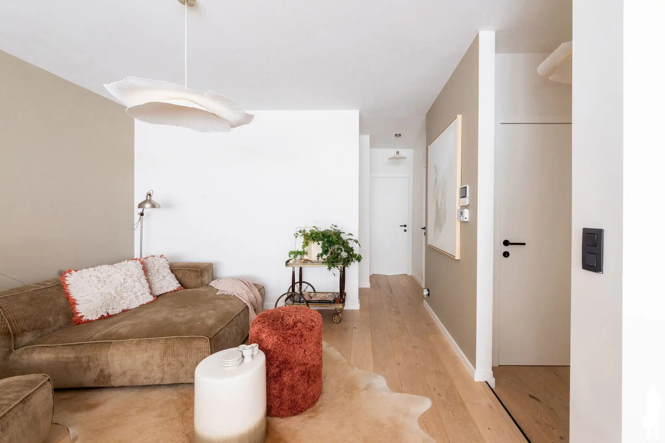 Gerenoveerd appartement met 2 slpks, tuin en autostaanplaats foto 7