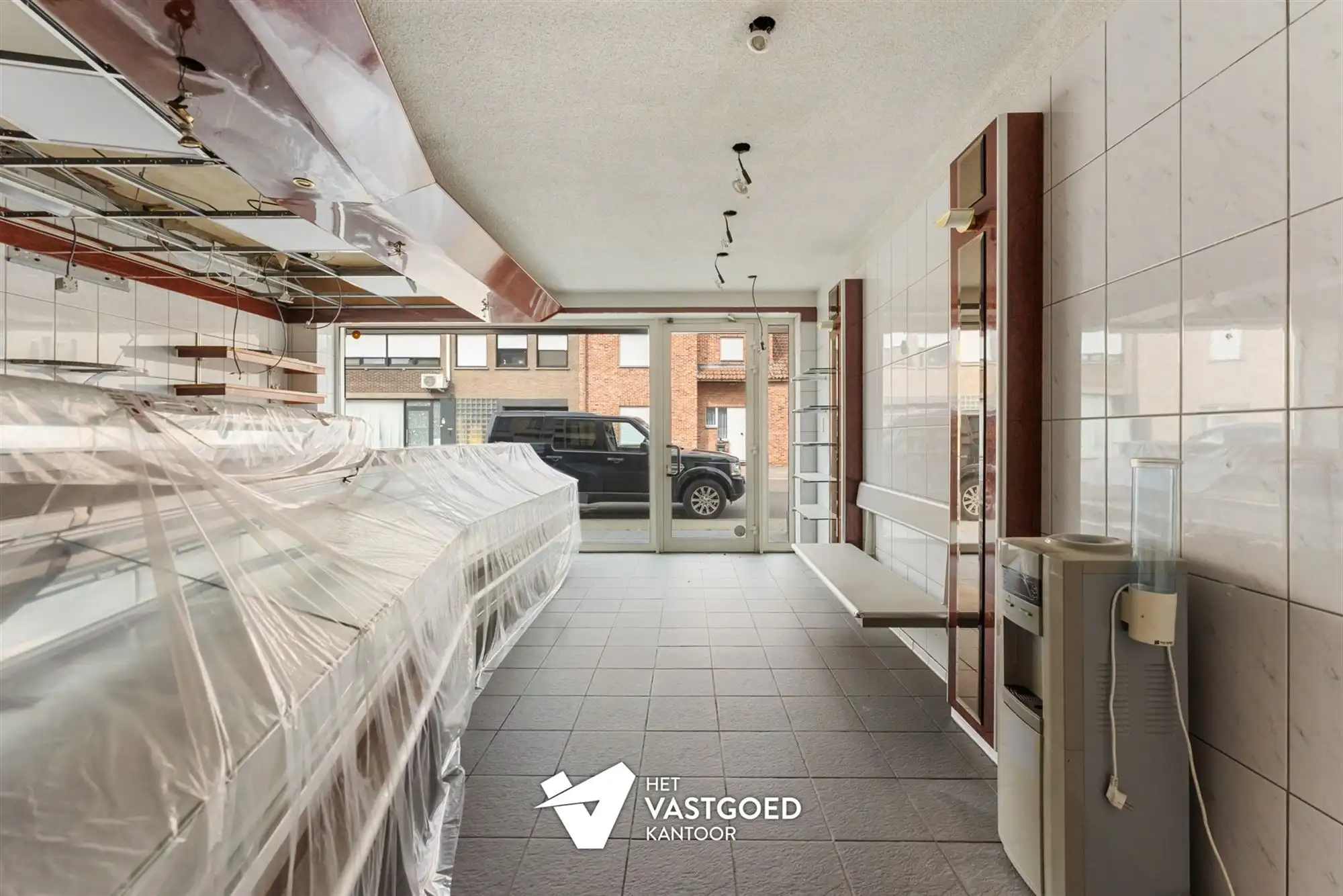 ZEER RUIM PAND (CA 550M2) MET APPARTEMENT 3 SLAAPKAMERS foto 4