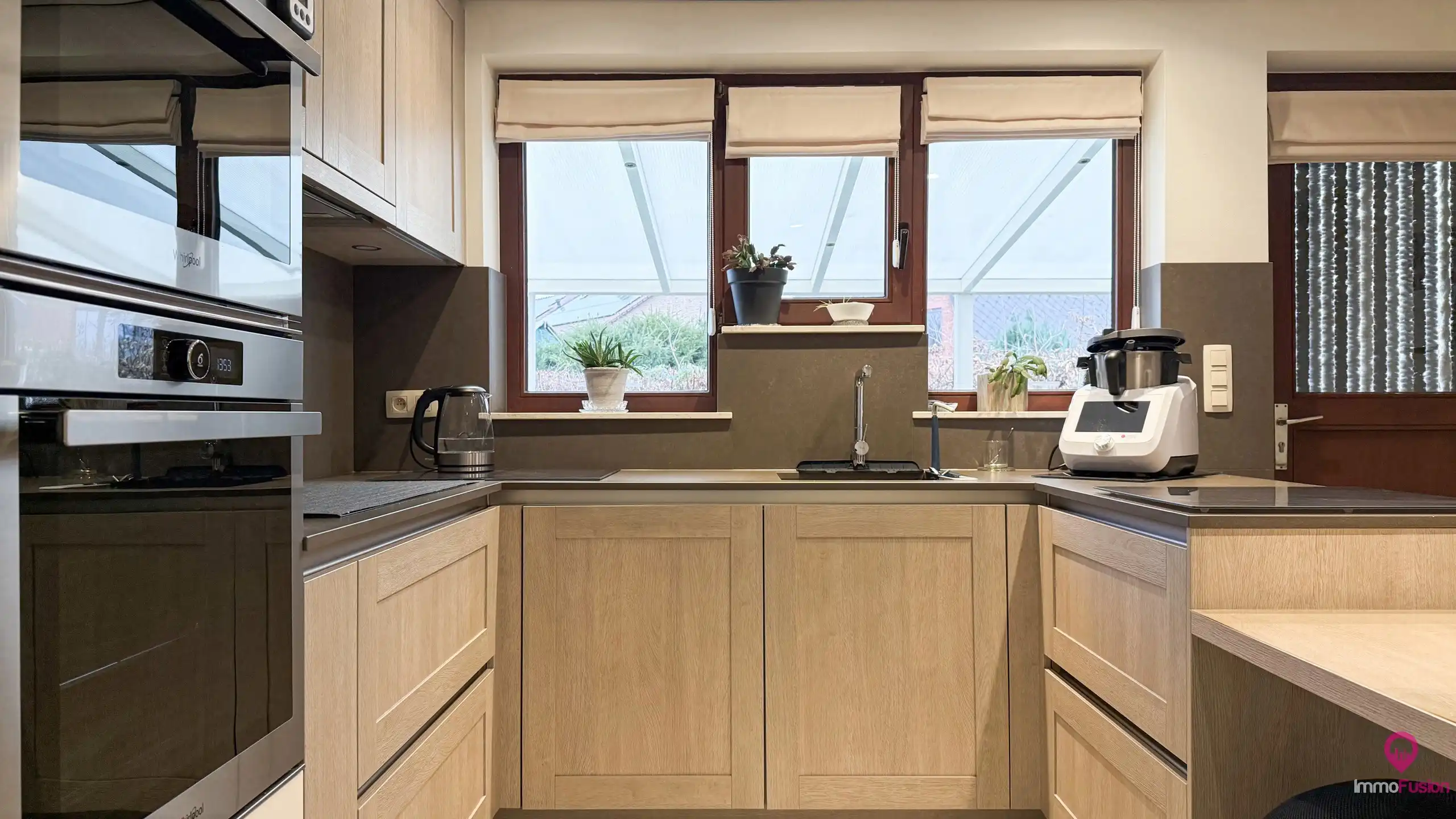 Instapklare woning met 4 slpks, inpandige garage + kelder!  foto 11