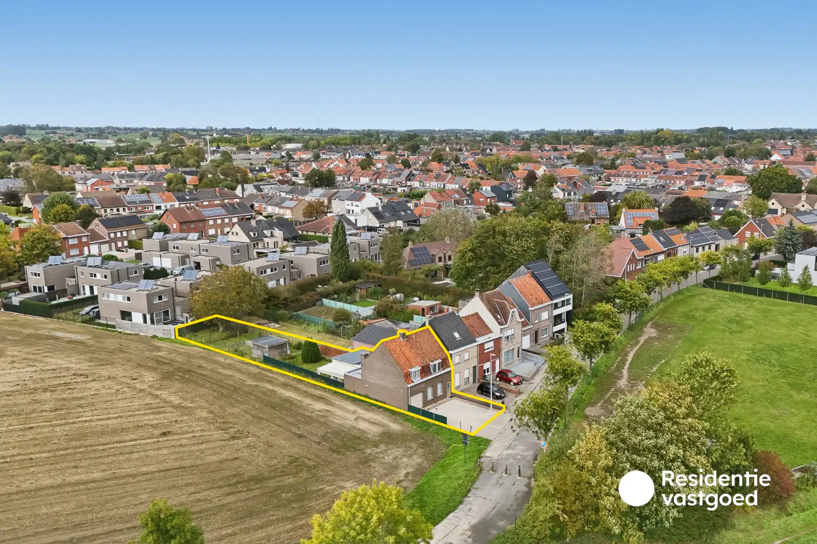 Woning met 4 slaapkamers, ruime tuin en prachtige ligging langs De Leie in Wervik foto 3