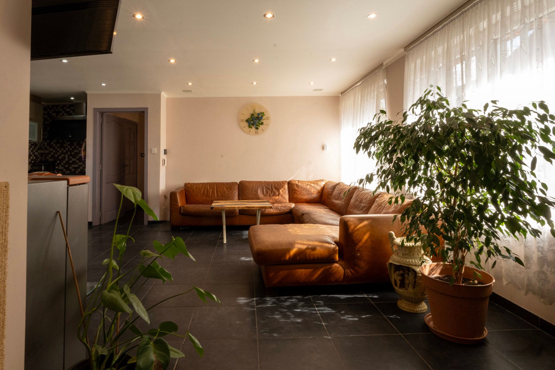 Gezinswoning met extra appartement te Bredene! foto 5