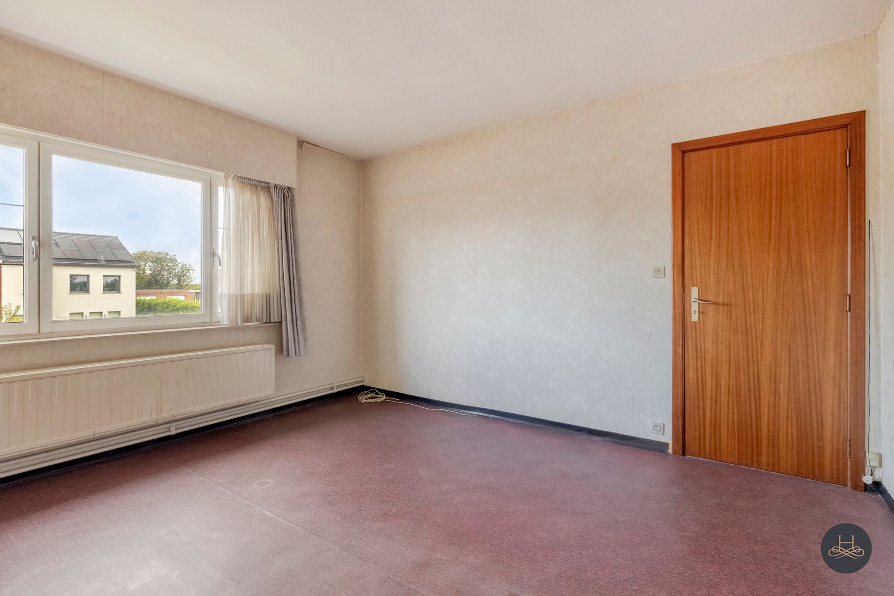 Renovatiewoning met grote garage foto 20