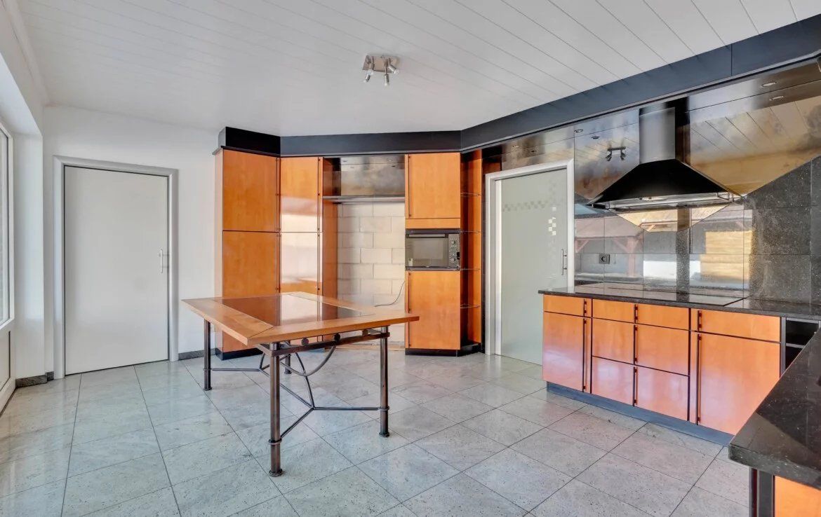 Stijlvolle villa met 4 slaapkamers op een prachtig perceel foto 11