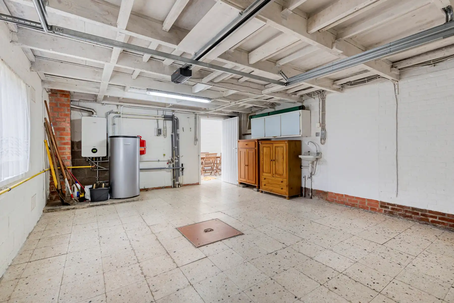 Instapklare centrum-woning pal bij centrum Buggenhout  foto 26