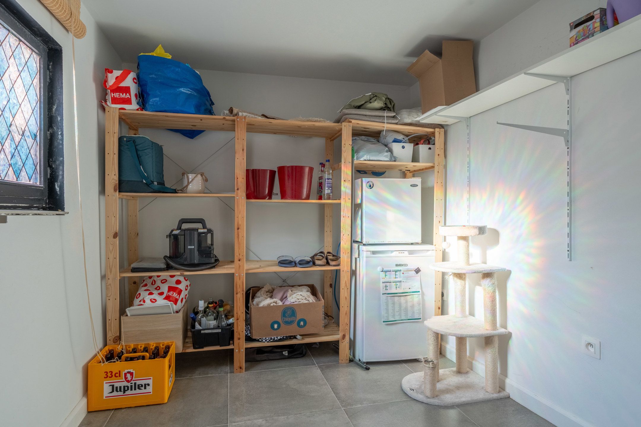 Recent gerenoveerde woning met 4 slpks en zij-ingang! foto 10