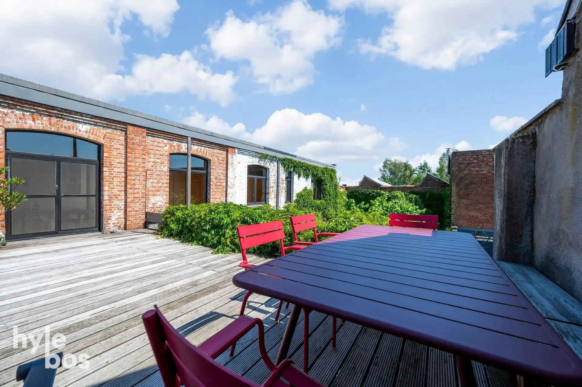 Uniek open woonconcept met mooie tuin foto 23